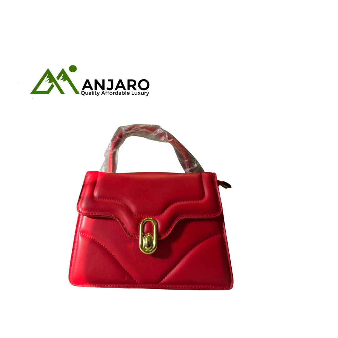 Red Underarm Purse – Sleek Faux Leather Shoulder Bag with Gold Chain Strap – Elegant & Trendy