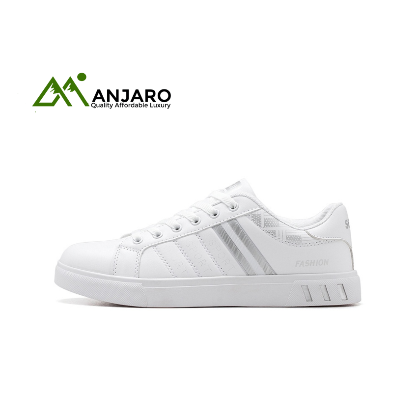 Men’s Korean Style White Skateboarding Shoes – Winter Leisure Sports Sneakers with Lace-Up Closure