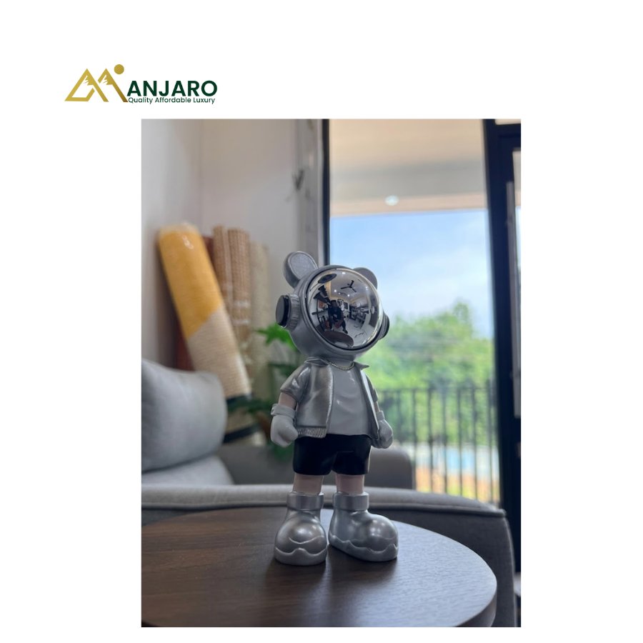 Astronaut Bear Art Sculpture Figurine – Metallic Silver – Modern Decorative Ornament