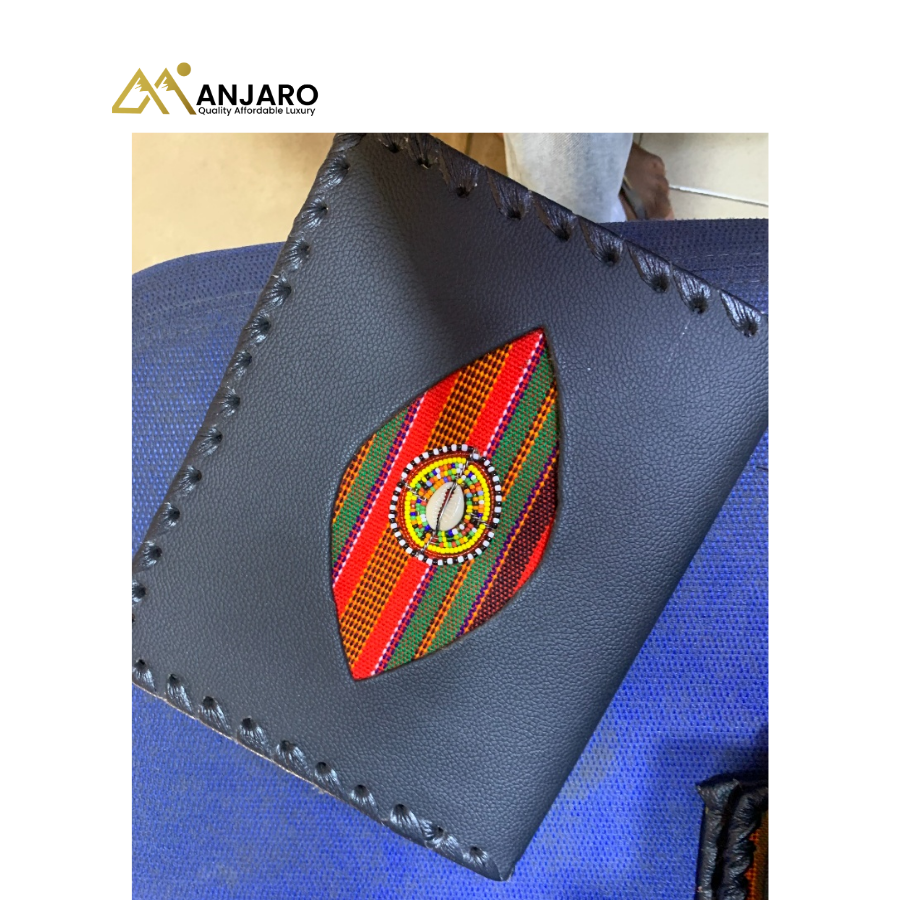 Artisan Onyx Leather & Shield Medallion Journal – A5