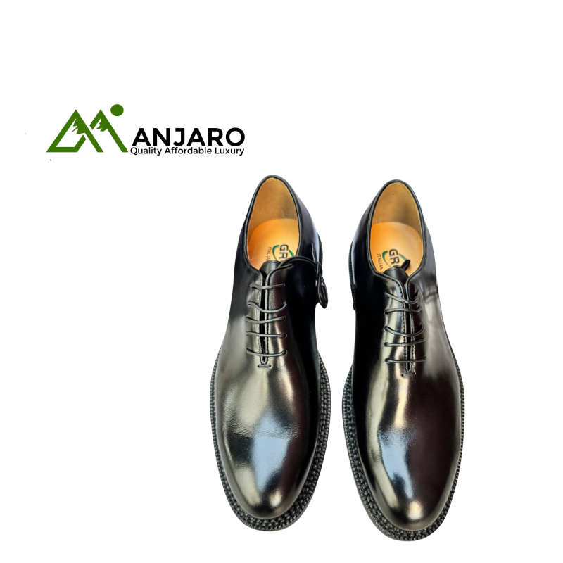 Great Italian Style Black Leather Oxford Shoes - Textured Sole | Modern Formal Footwear | Sleek & Dynamic Style