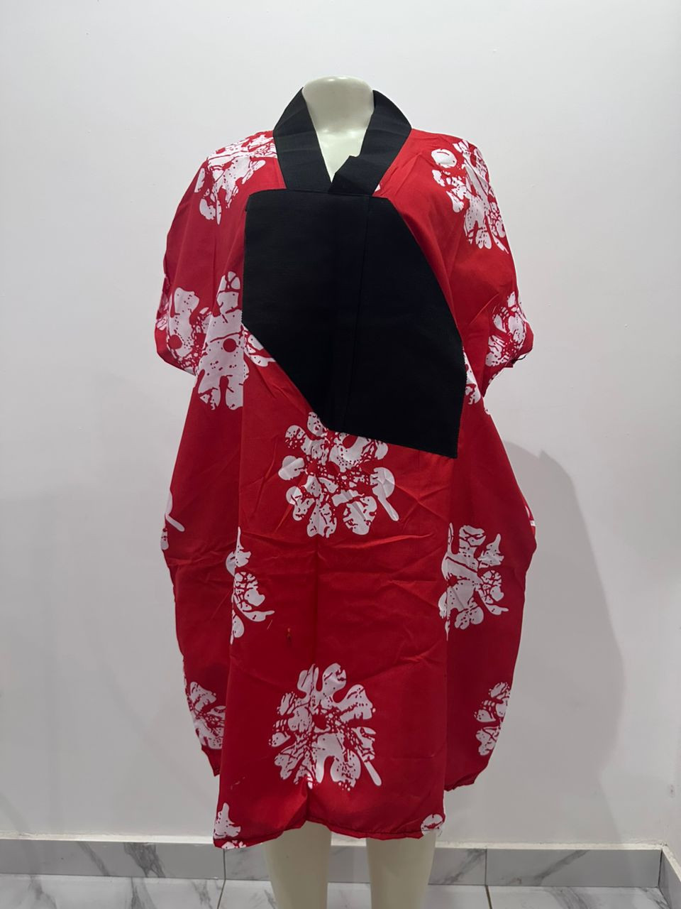 Royal Crimson Bloom Sculpted Bubu – Obsidian Structural Fusion