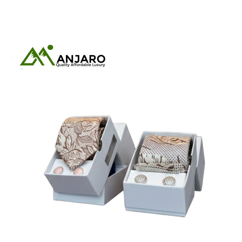 Vintage Cream Leaf Pattern Silk Tie & Cufflink Set